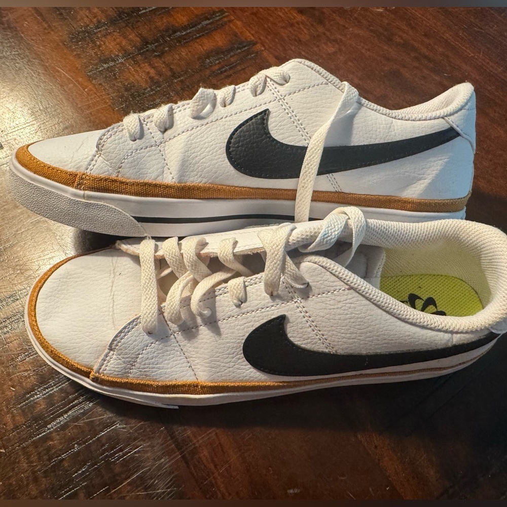 Nike court legacy sneaker